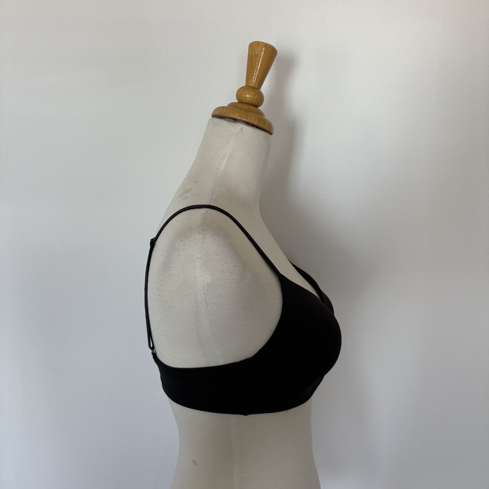 Gap Body Bra 34B Black Lightweight Lightly Padded Wireless Adjustable Straps - Picture 4 of 12